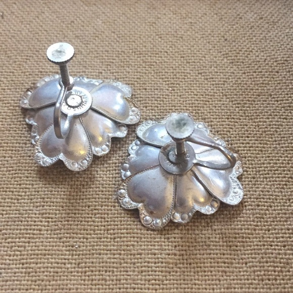 Vintage Metal Flower Earrings Made in Germany - Picture 3 of 3